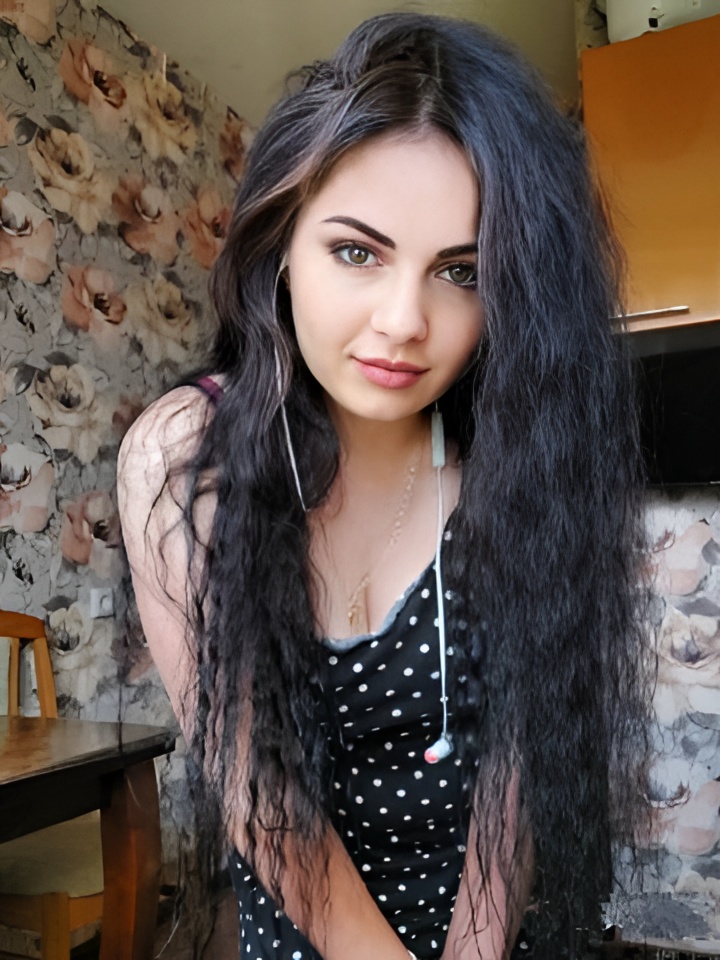 Агнесса привлекальеная девушка из Ухты цена от 1500 руб