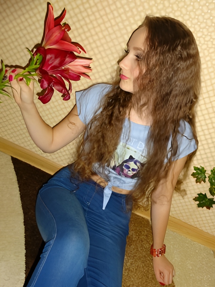 Эмма привлекальеная девушка из Ухты цена от 1500 руб