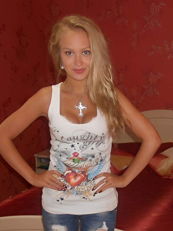 Ника привлекальеная девушка из Ухты цена от 2000 руб