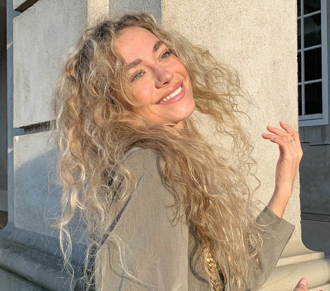 Лиза привлекальеная девушка из Ухты цена от 3500 руб