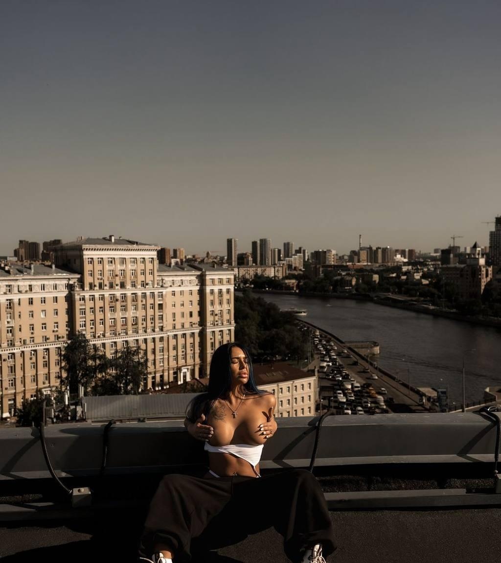 Дана привлекальеная девушка из Ухты цена от 5000 руб