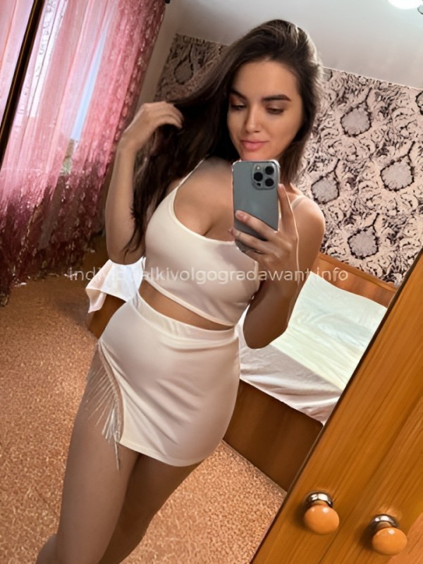 Ульяна привлекательная девушка из Ухты цена от 1500 руб