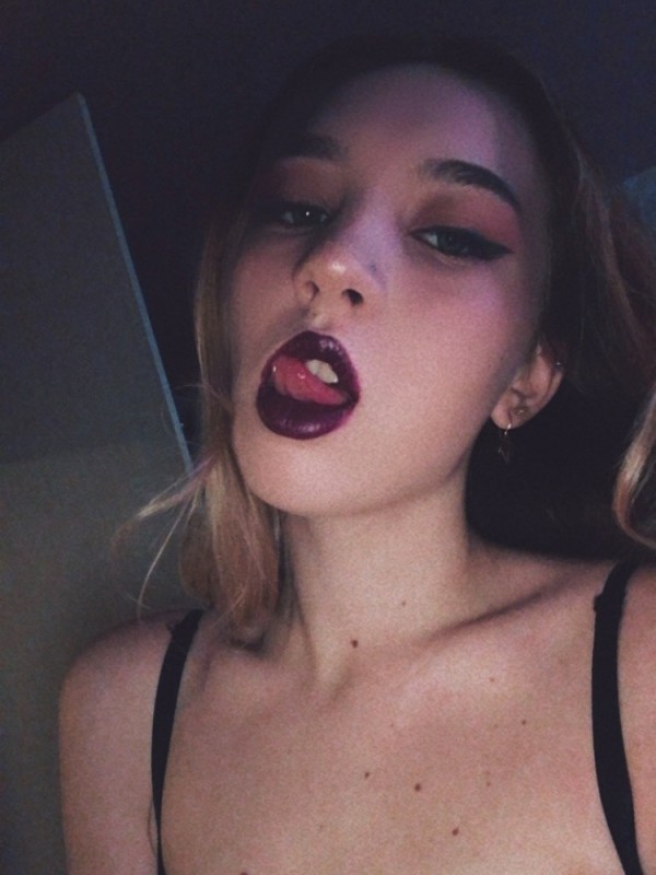 Инга привлекательная девушка из Ухты цена от 3500 руб